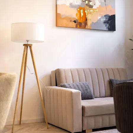 Apartment Deluxe & Cozy J40 Grand In The Heart Of Bp
